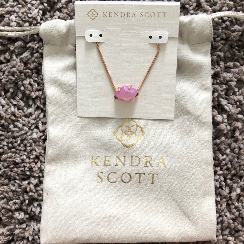 Kendra Scott necklace NWT